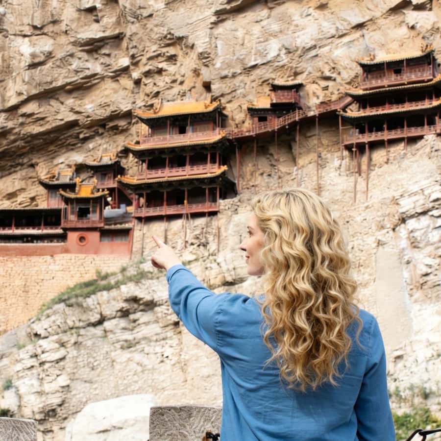 北京：乘坐高速列车前往悬空寺和云冈石窟| GetYourGuide