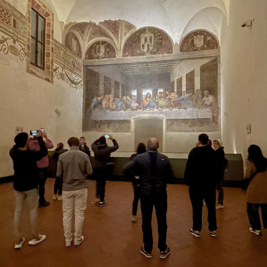 ミラノ最後の晩餐とスフォルツァ城ガイドツアー | GetYourGuide