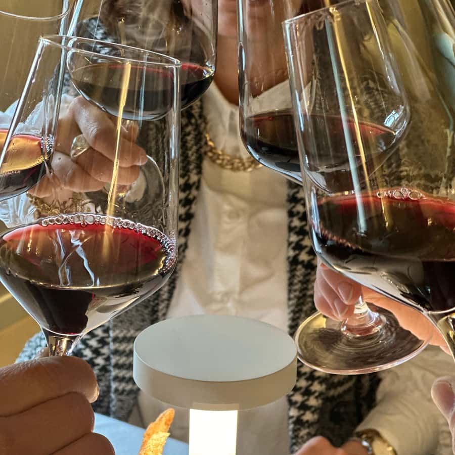 몬페라토와 랑게 사이의 와인 시음 | GetYourGuide