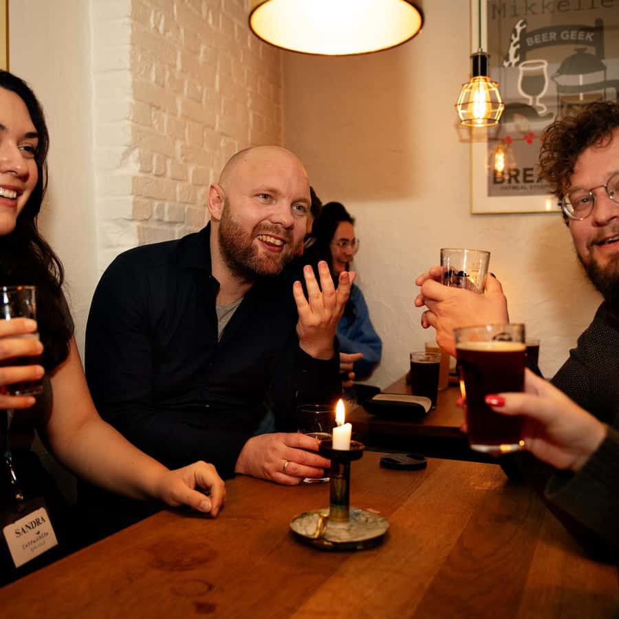 哥本哈根：小型团体社区游，包含啤酒与酒吧体验| GetYourGuide