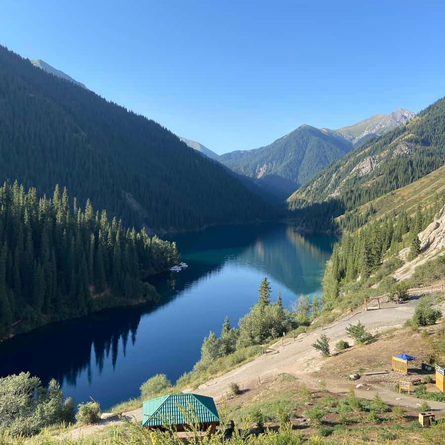 查林峡谷、科尔赛和康迪湖- 两日游| GetYourGuide, image size:900x900