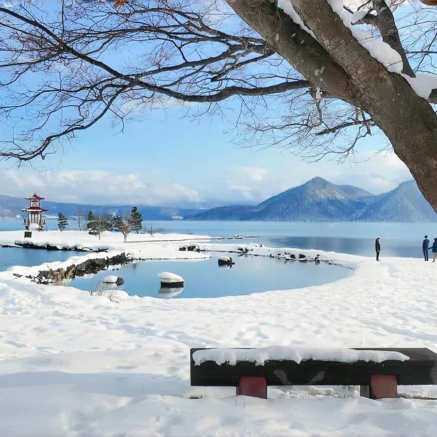 Hokkaido Seasonal: Lake Toya & Noboribetsu Jigokudani Valley