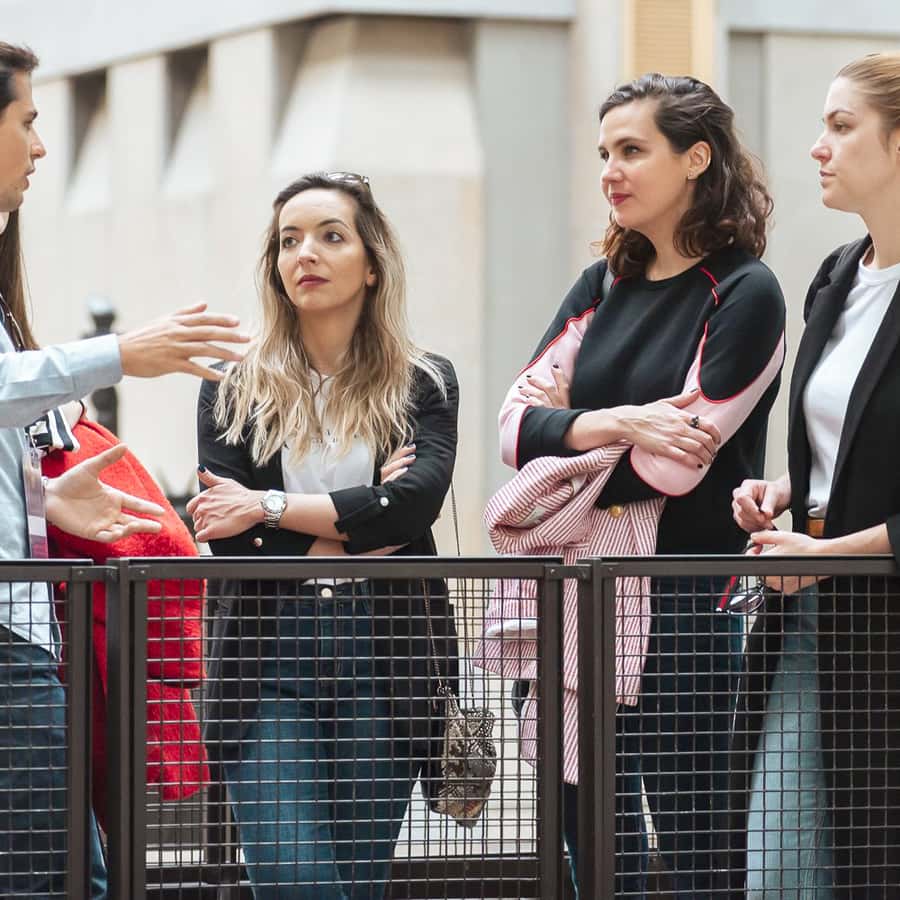 The Met\, image size:900x900