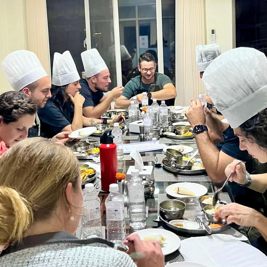 Cozinha Típica De Mulheres No Mercado Livre Local. Equador Foto Editorial -  Imagem de jantar, alimento: 178128661, image size:900x900