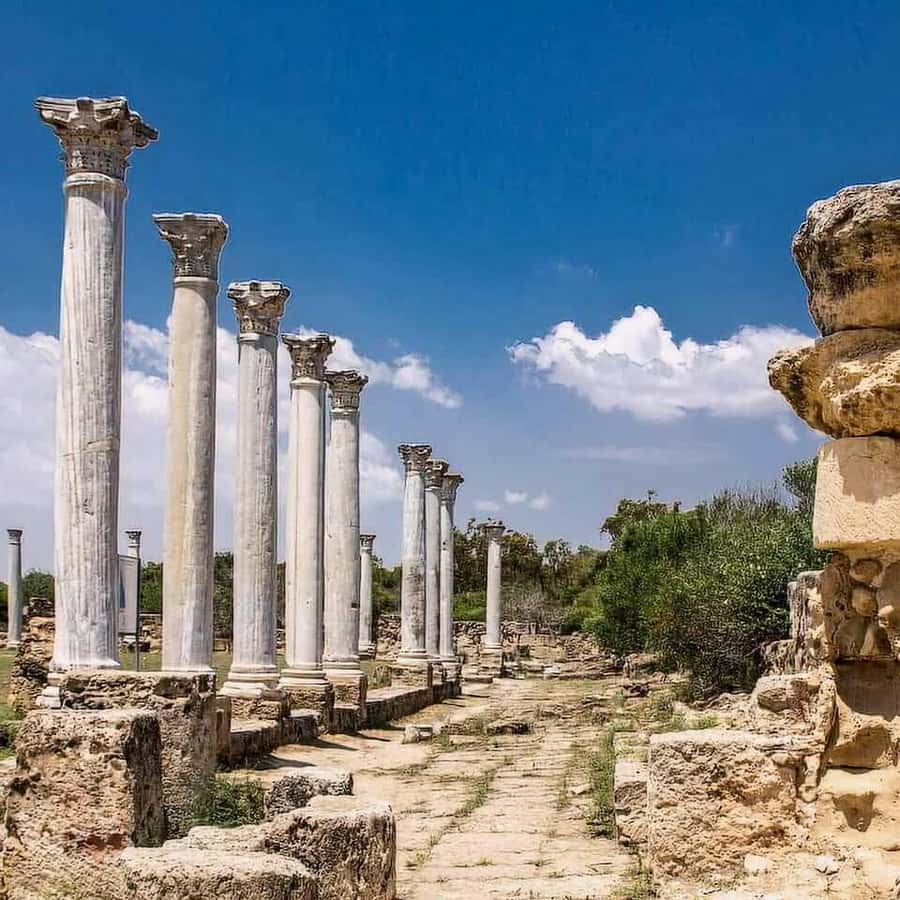 帕福斯游览法马古斯塔--古萨拉米斯和鬼城| GetYourGuide, image size:900x900