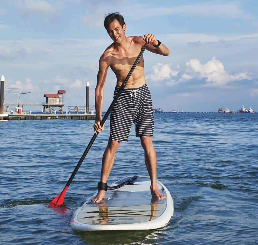 シンガポール：スタンドアップパドルボード - オラ ビーチ クラブ