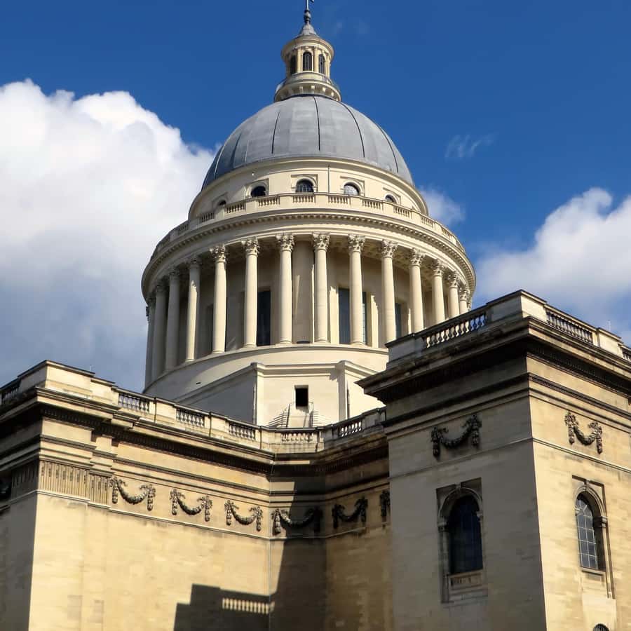 パリの遺産を発見：パンテオン屋外ガイドツアー | GetYourGuide