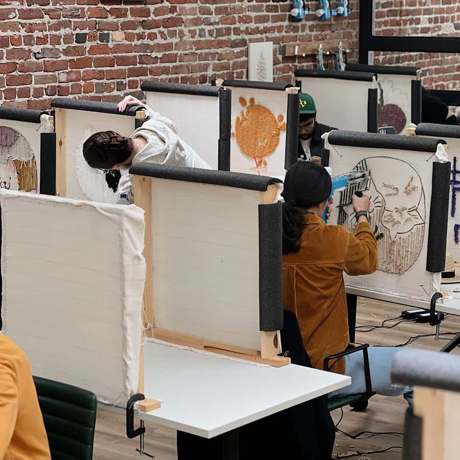 ラグタフティングワークショップ | GetYourGuide