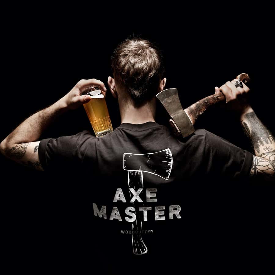 伐木工- 法兰克福斧头投掷和酒吧体验| GetYourGuide