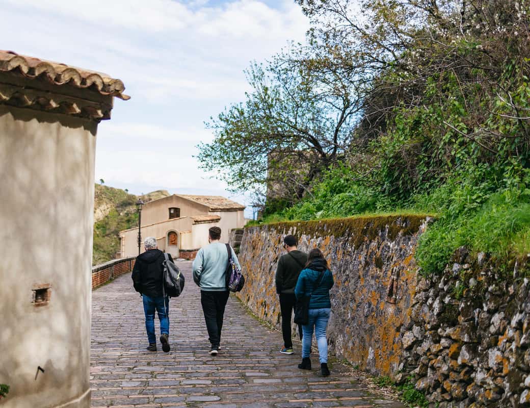 Bezoekers voor een historische locatie uit The Godfather in Sicilië