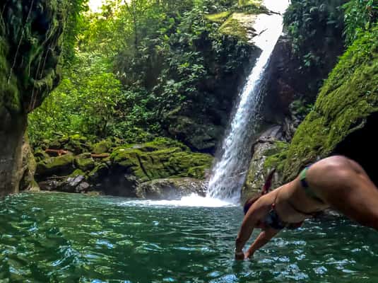 Pucallpa: Alto Shambillo – Dschungel, Wasserfälle & Naturparadies