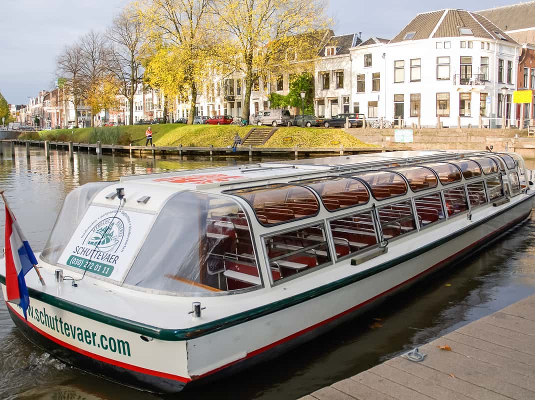 Historische werven Utrecht vanaf boot