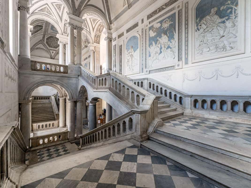 Binnenplaats van het Benedictijnenklooster in Catania