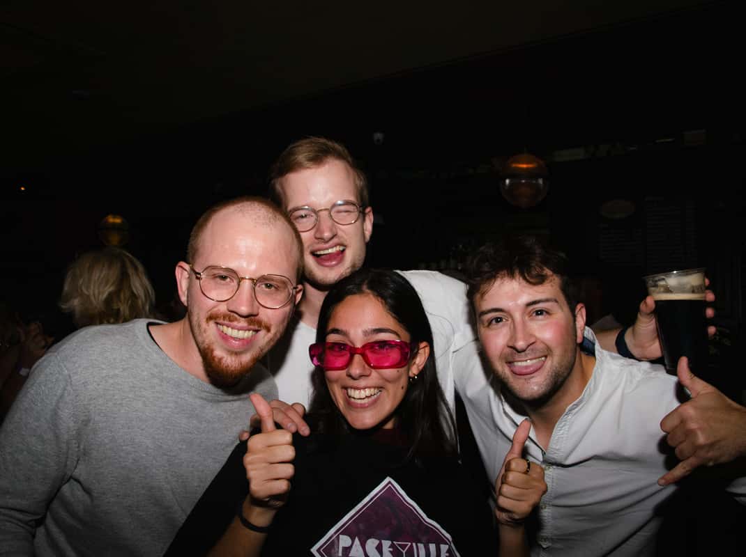 Pub crawl Malta bars