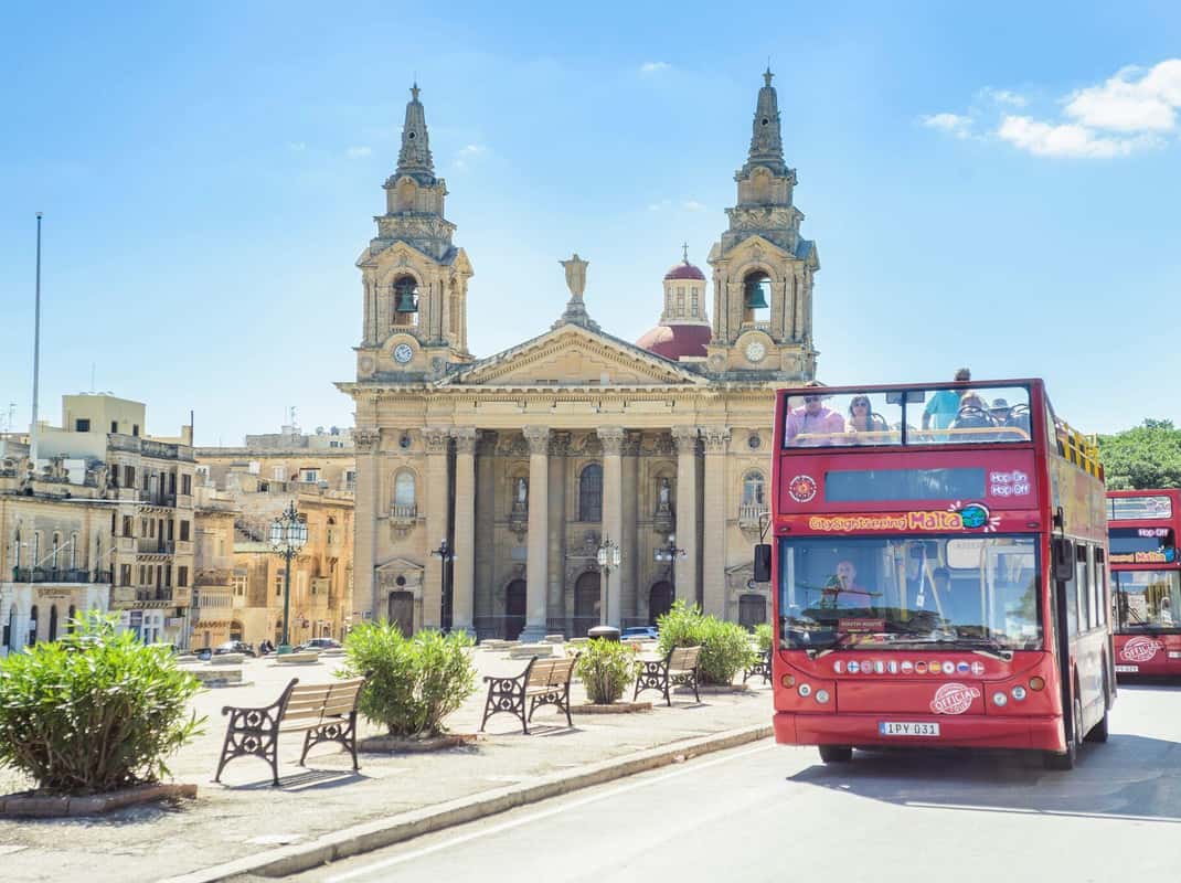 Open-top bus tour Malta