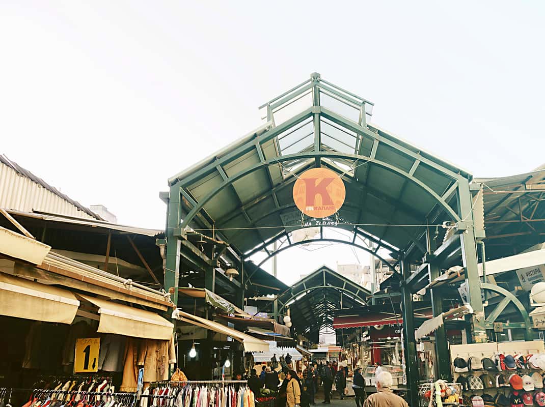 Lokale markt Thessaloniki met verse producten