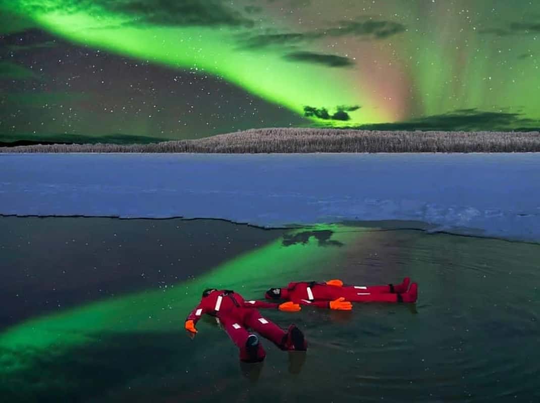 Noorderlicht zwemmen Lapland