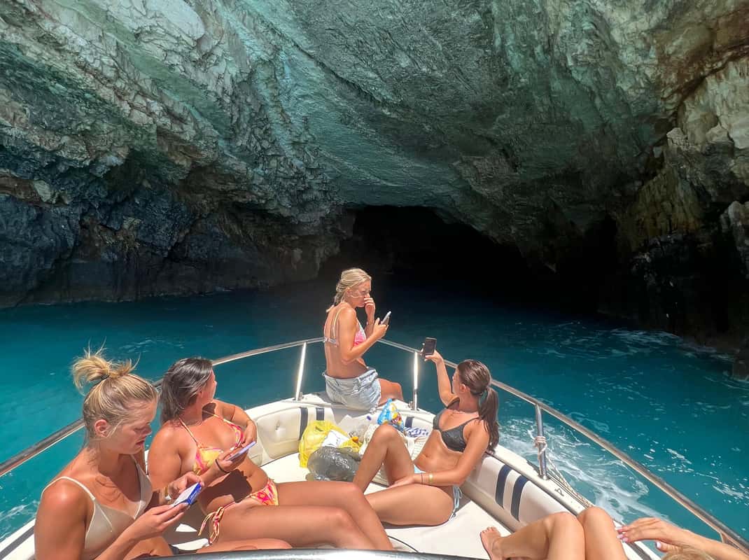 Myzithres rotsen Zakynthos speedboot