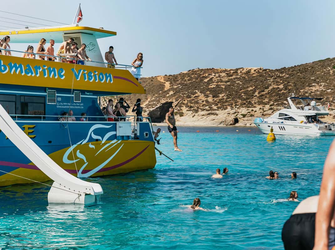 Boottocht naar zeegrotten Malta