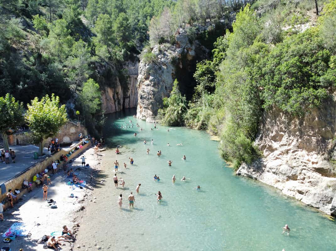 Warmwaterbronnen en watervallen dagtrip vanuit Valencia