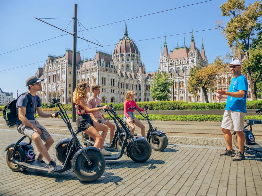 MonsteRoller E-Scooter Tour Boedapest