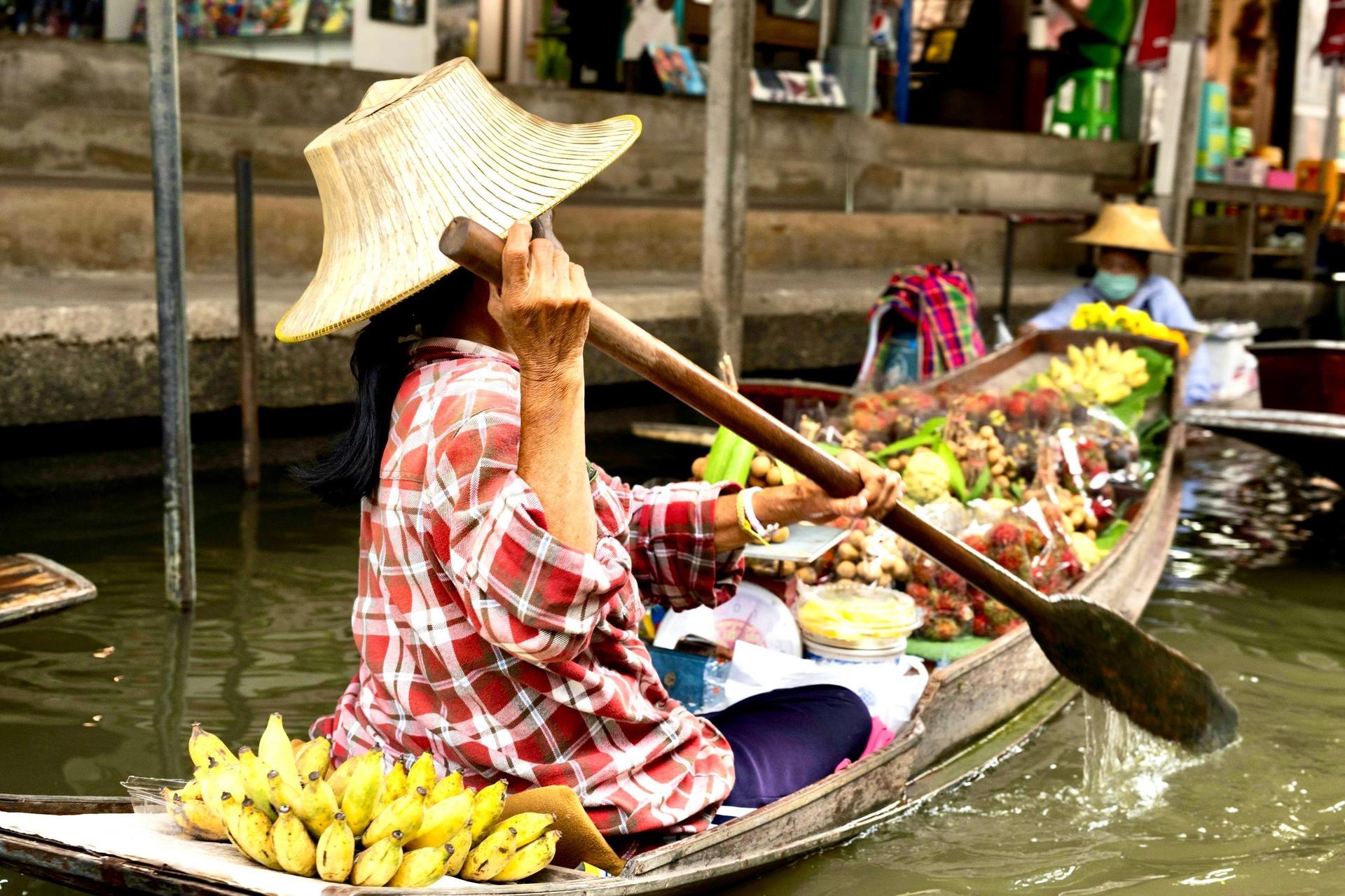 Bangkok: Floating Market and Train Market Experience - Thumbnail 3