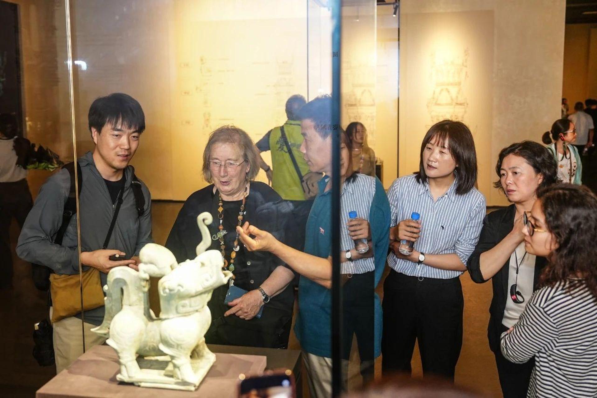Sanxingdui Museum Tour: Explore Mysterious Bronze Artifacts - Image 1