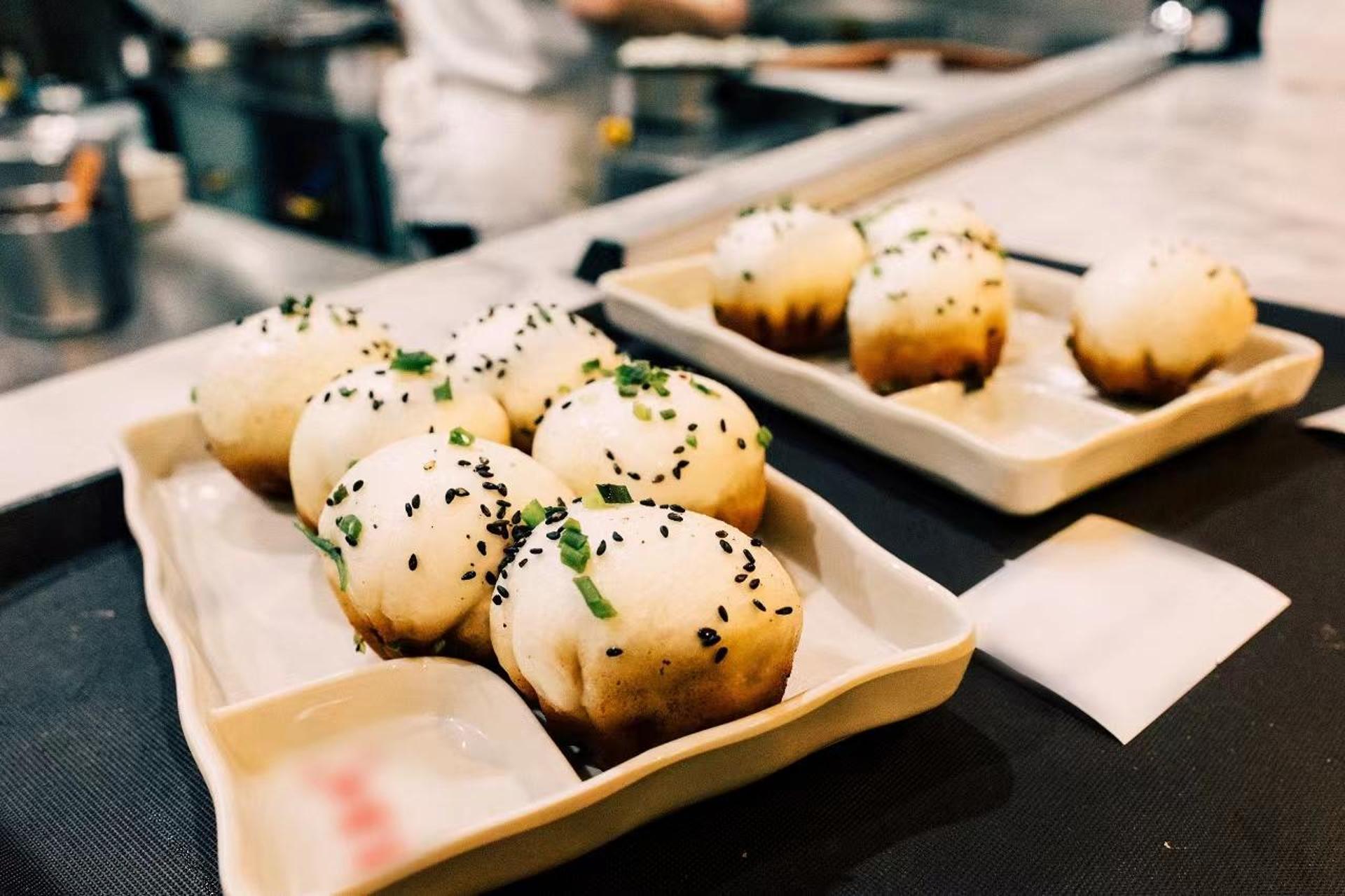 Late night food tour in Shanghai's French Concession - Thumbnail 3