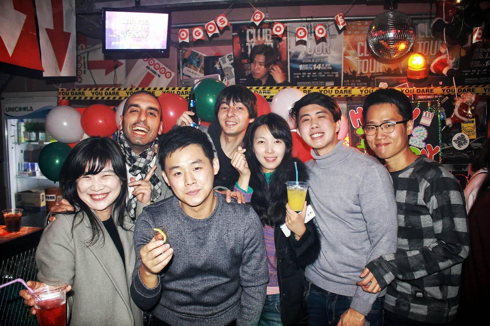 Seoul: Pub Crawl - Thumbnail 3