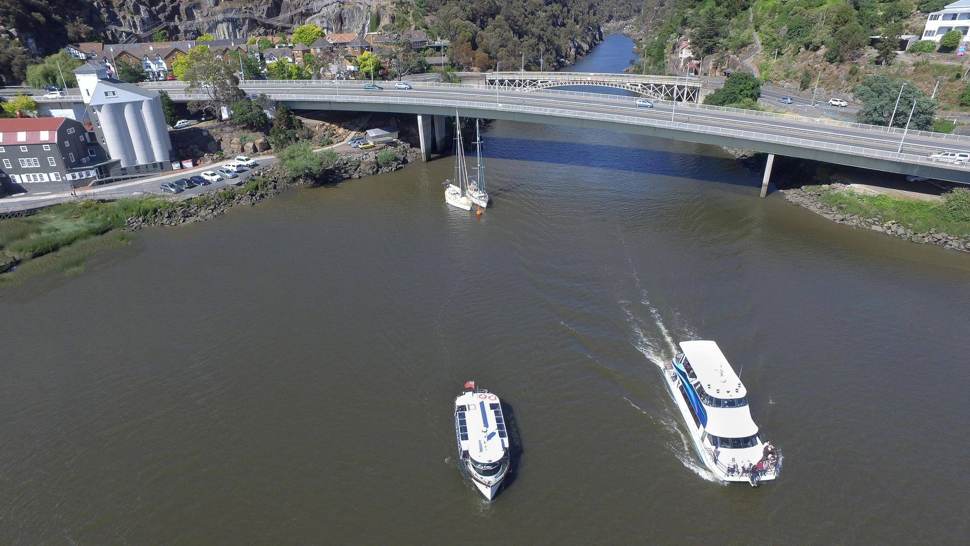 Launceston: 50-Minute Cataract Gorge Cruise - Thumbnail 2