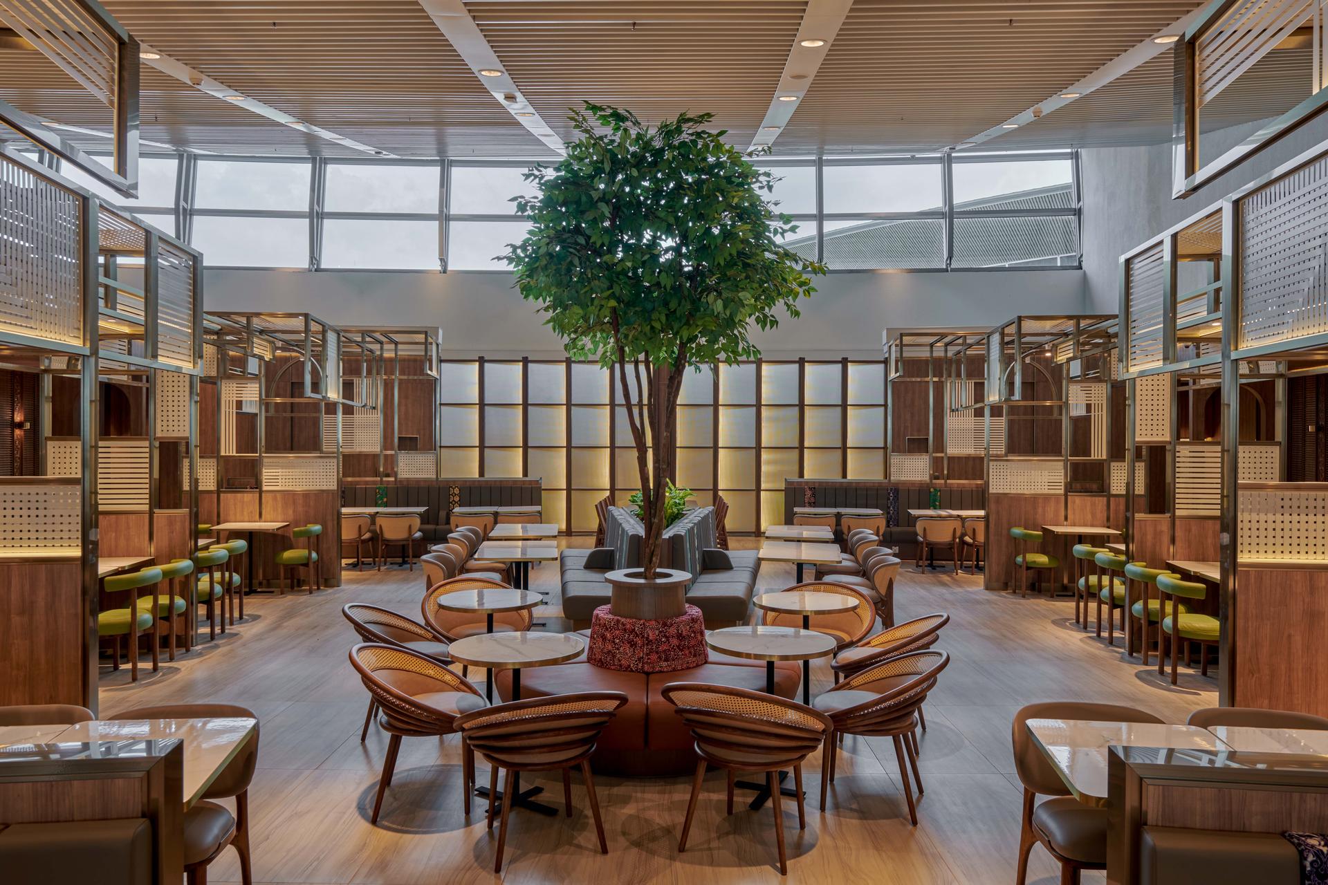 KUL Kuala Lumpur International Airport: Premium Lounge Entry - Image 1