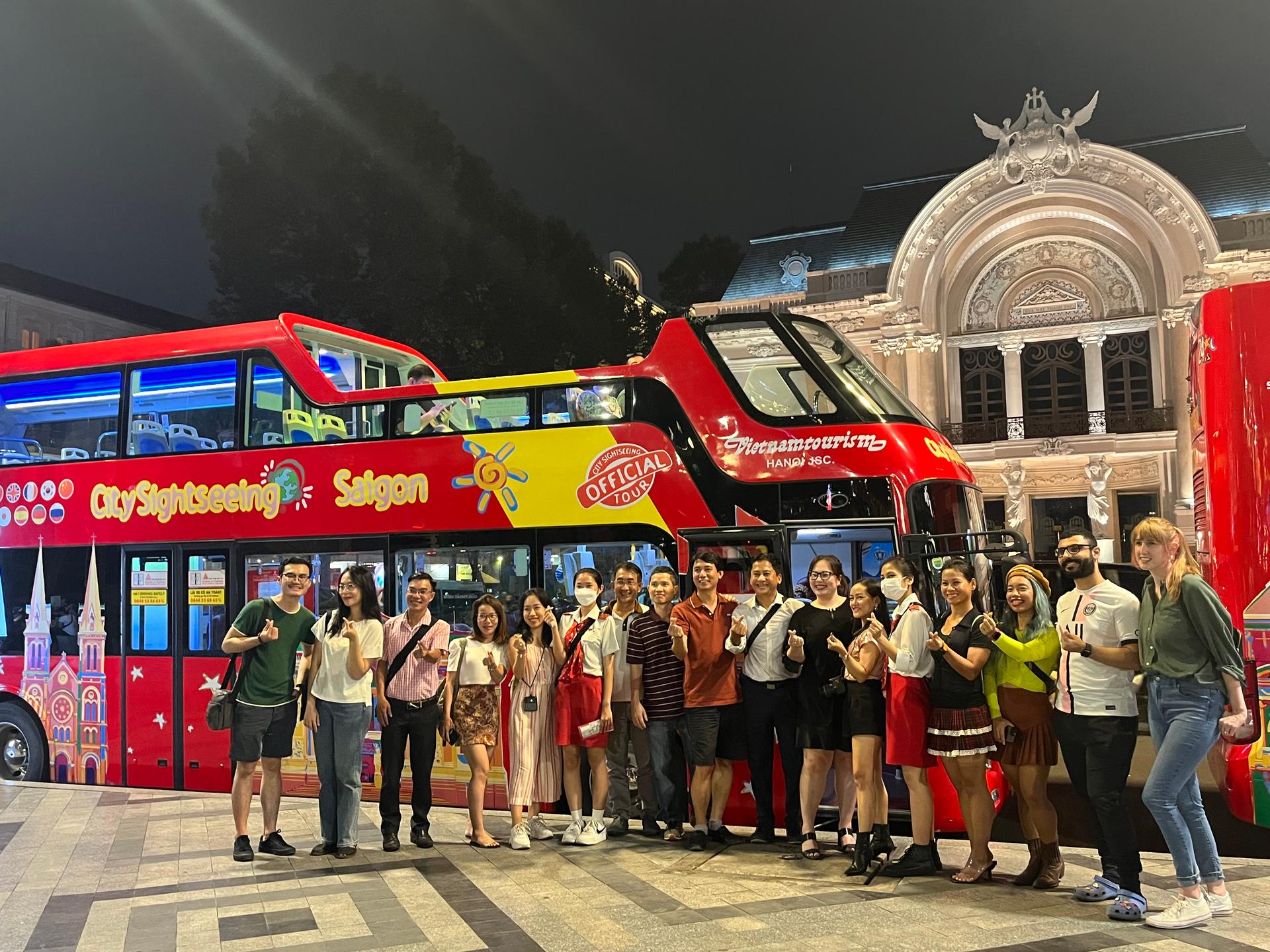 Saigon: City Sightseeing 45-Minute Panoramic Night Tour - Thumbnail 2