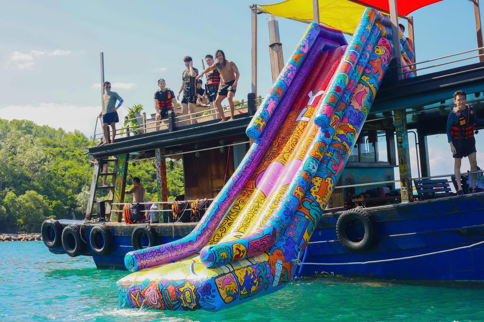 Nha Trang: Half-Day Snorkeling Adventure with BBQ Onboard - Thumbnail 2