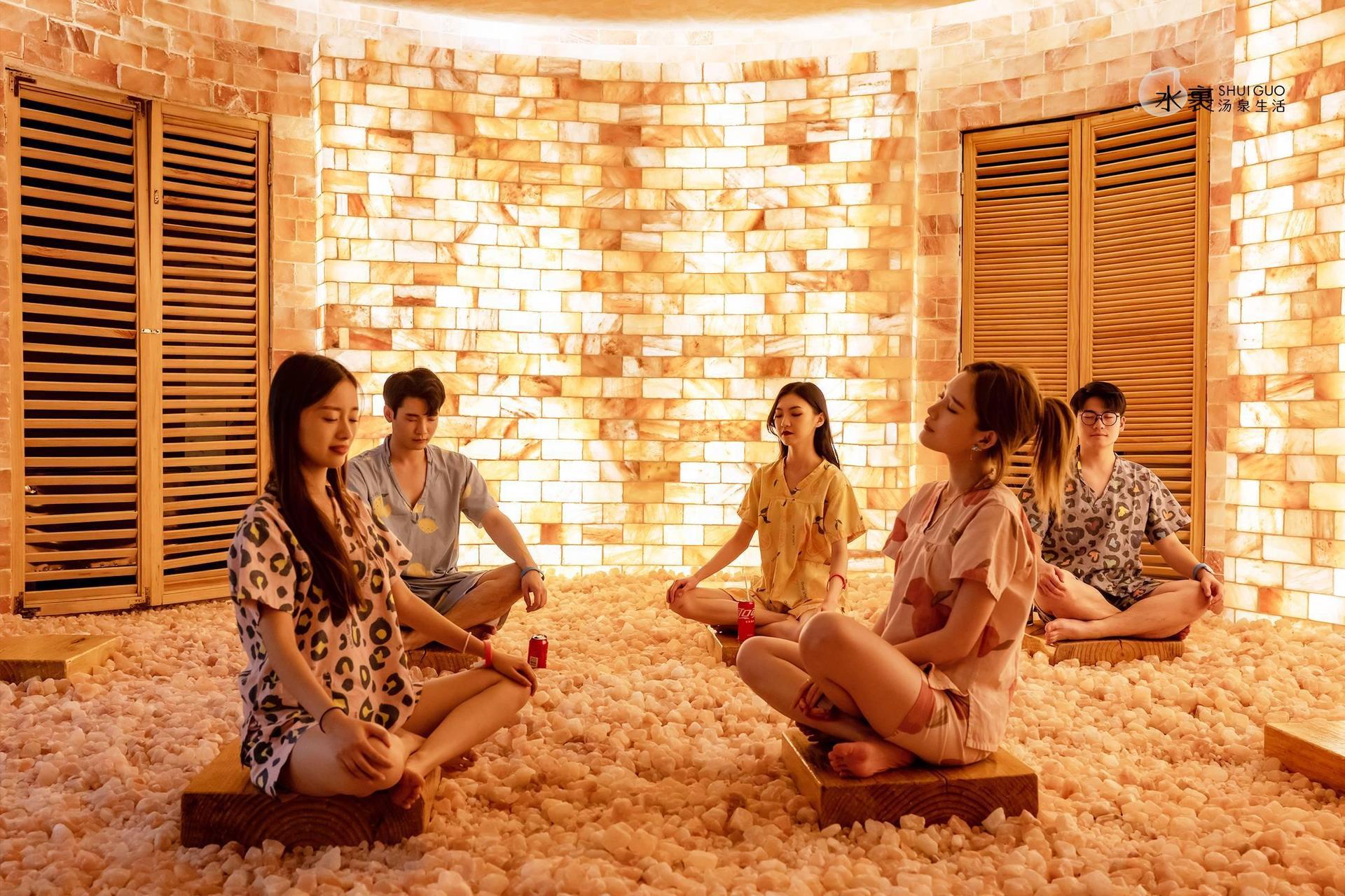 Shuiguo Hot Spring: Luxury Spa Experience in Shanghai - Image 1