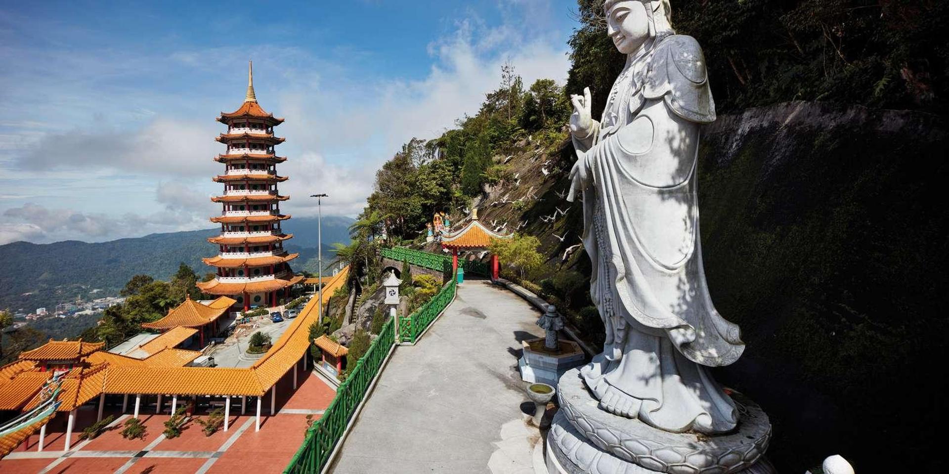 From Kuala Lumpur: Private Genting Highlands Day Trip - Thumbnail 3