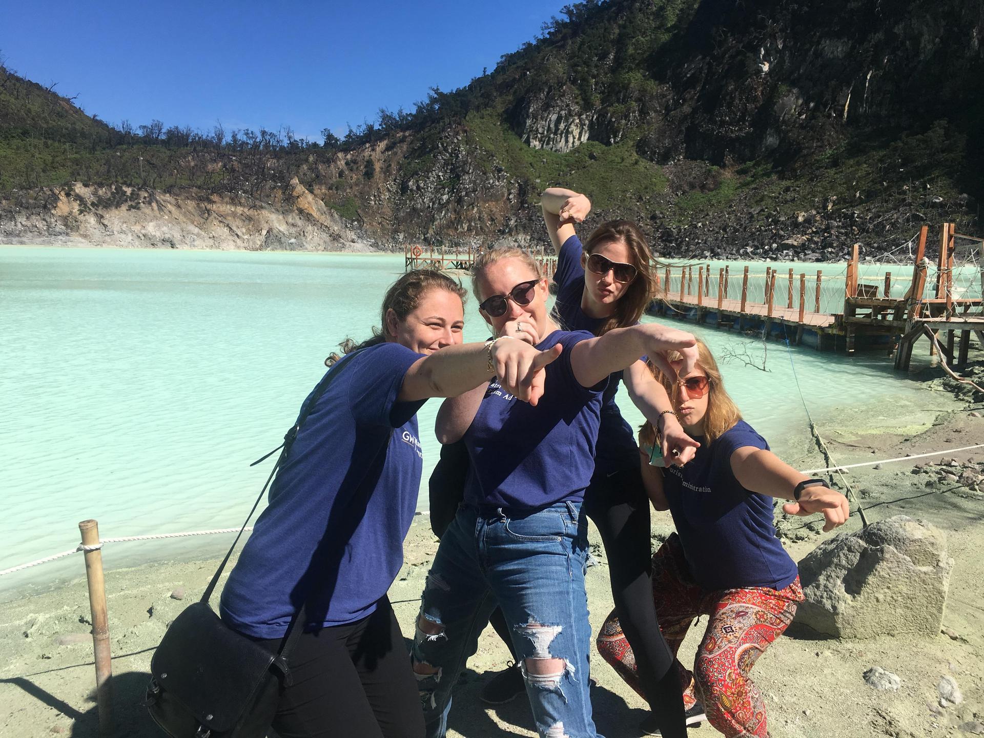 Bandung: Volcano Crater, Onsen Hot Springs, Mud Bath & Tea - Thumbnail 3