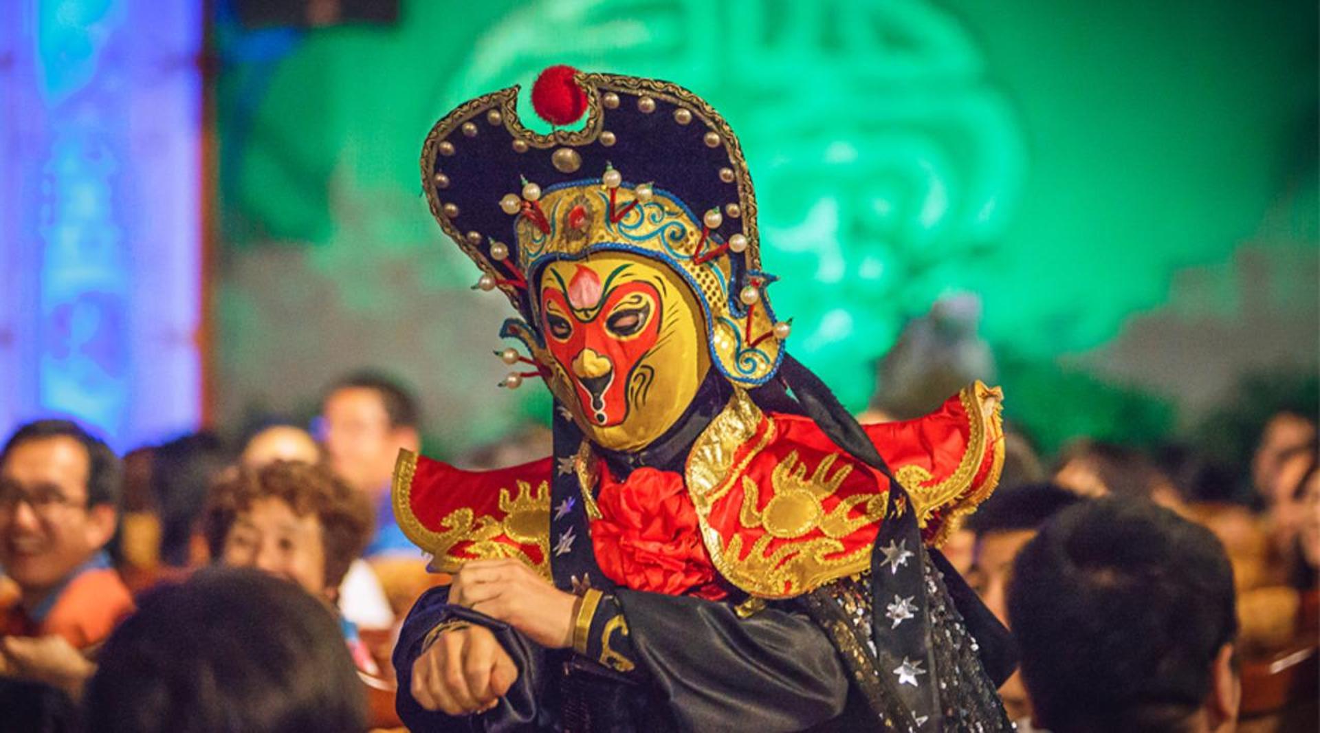 Chengdu: Sichuan Opera Show ShufengYayun & Covered Bowl Tea - Thumbnail 3
