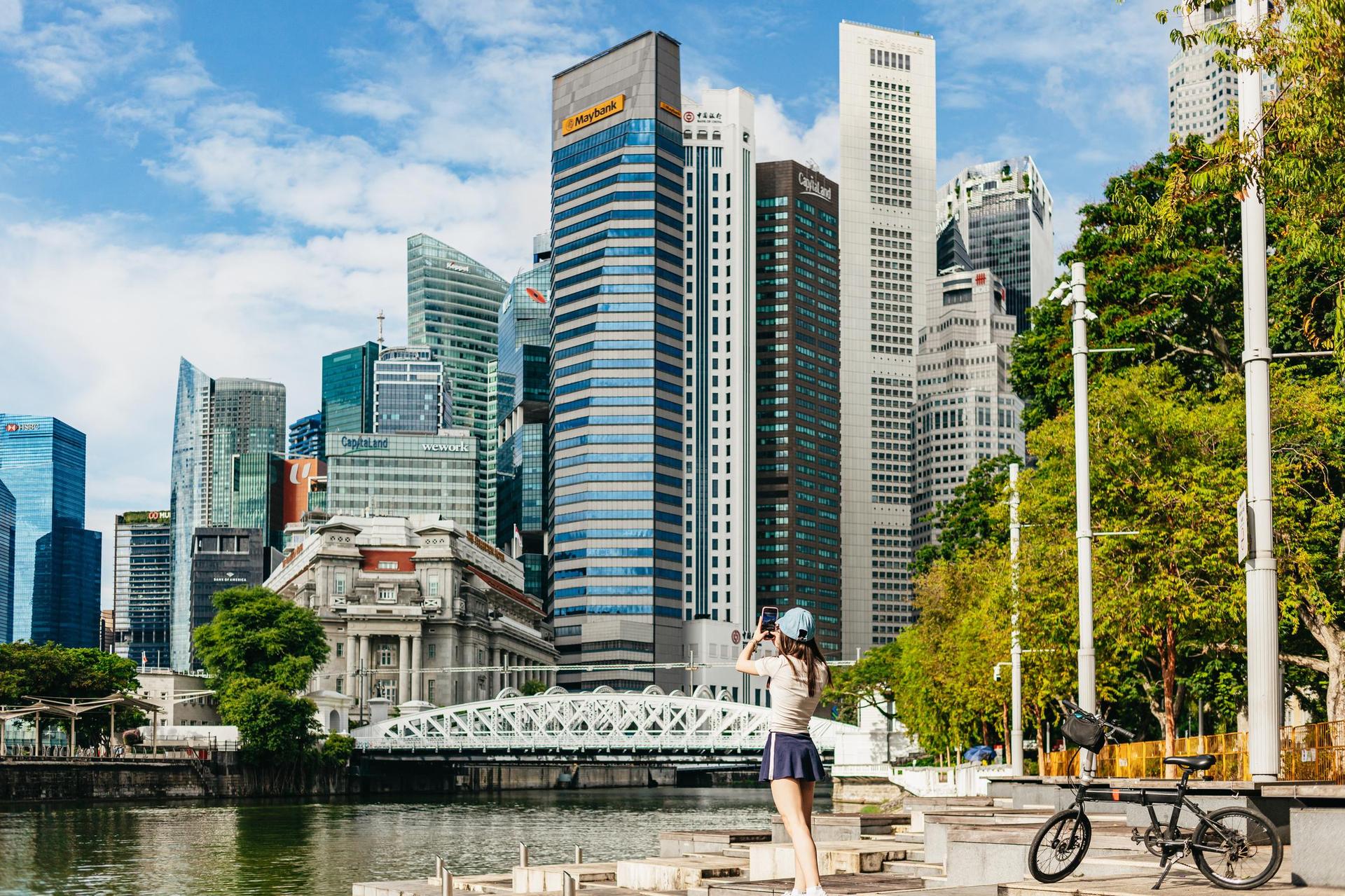 Singapore: Lion City Highlights Bike Tour - Thumbnail 2