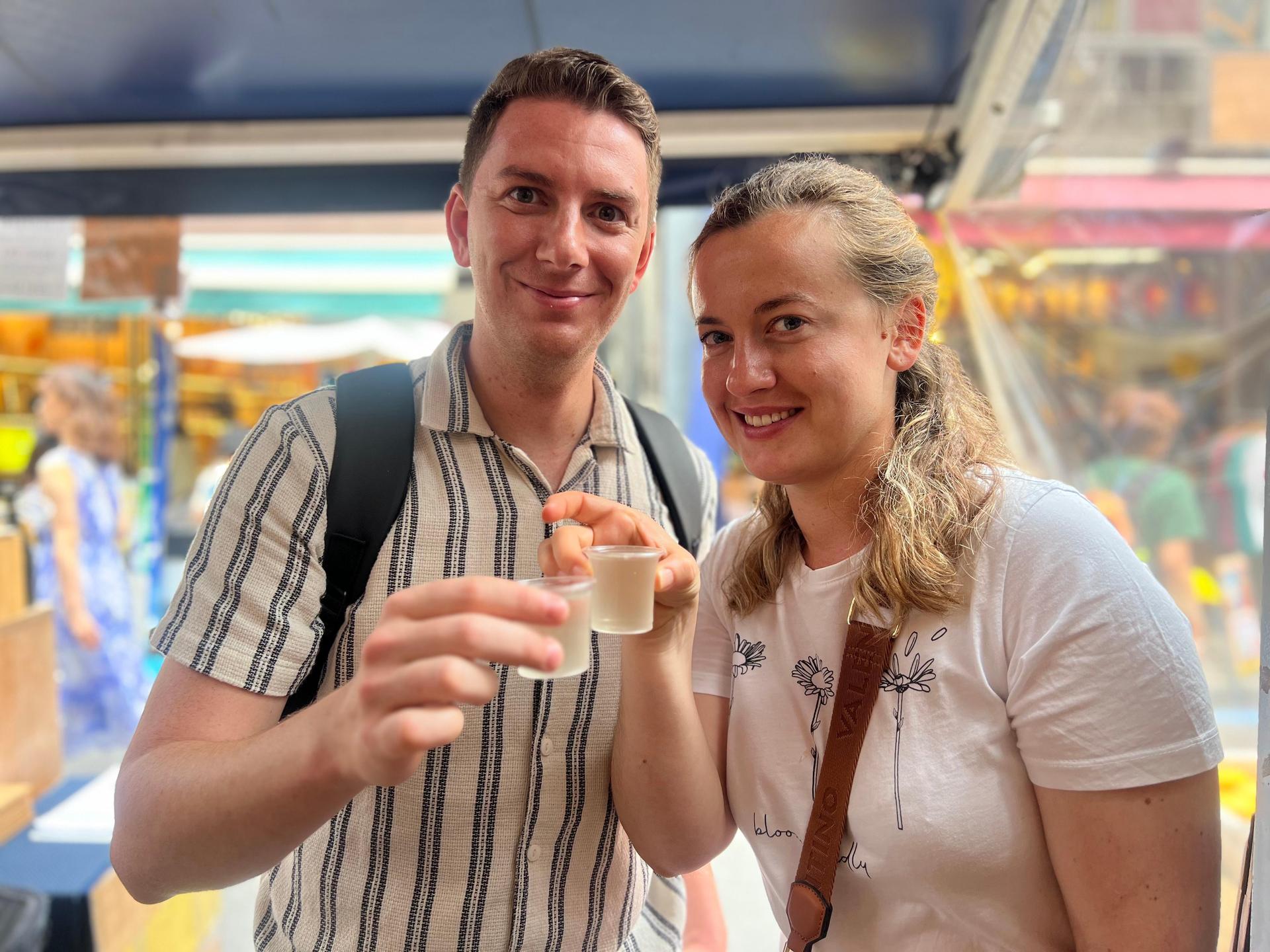 Tokyo: Tsukiji Fish Market Guided Walking Tour - Image 1