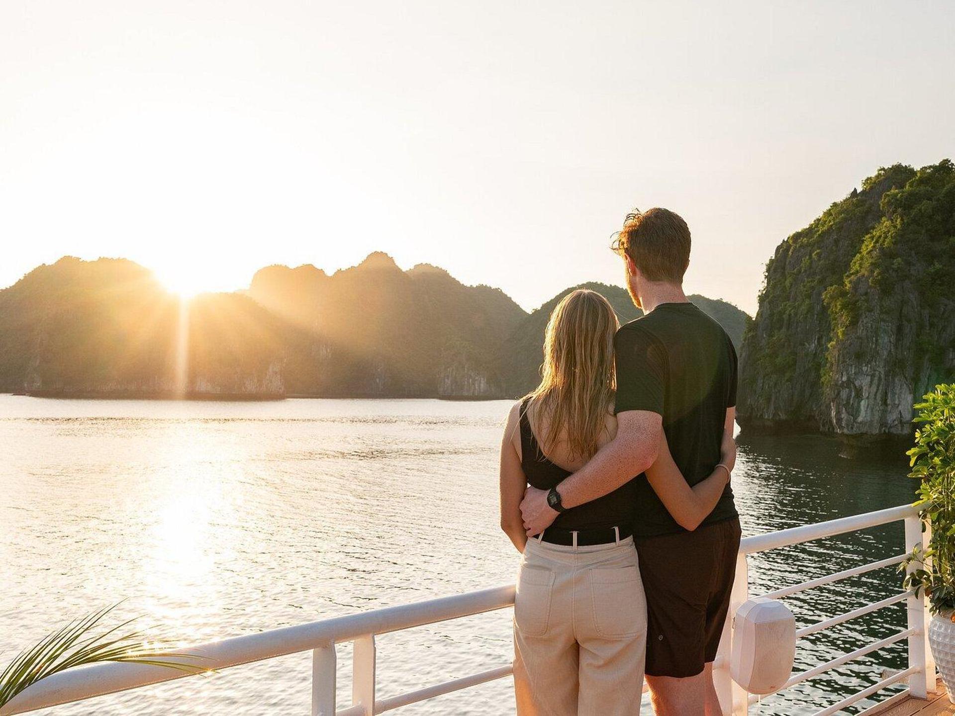 Hanoi/Cat Ba Island: Lan Ha Bay Day Trip with Luxury Cruise - Thumbnail 3