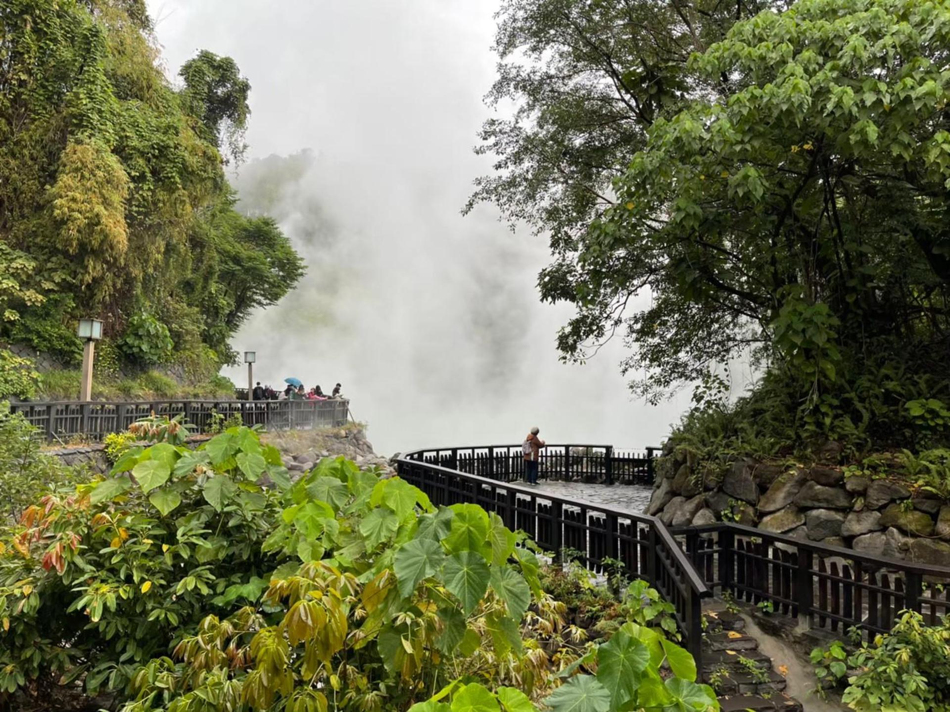 From Taipei: Beitou and Tamsui Private Day Tour - Thumbnail 2