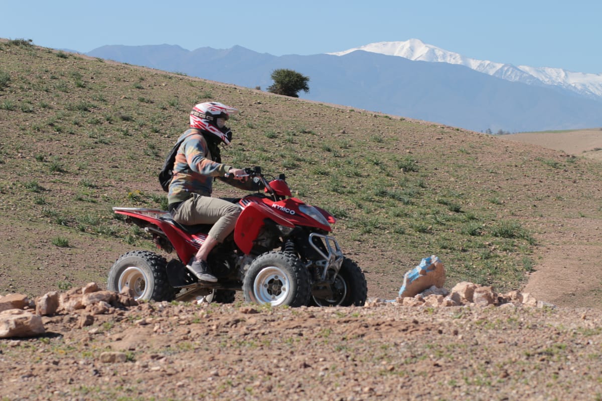 Agafay-Wüste: Quad, Kamelritt & Luxus-Mittagessen mit Pool — photo 2 of 15