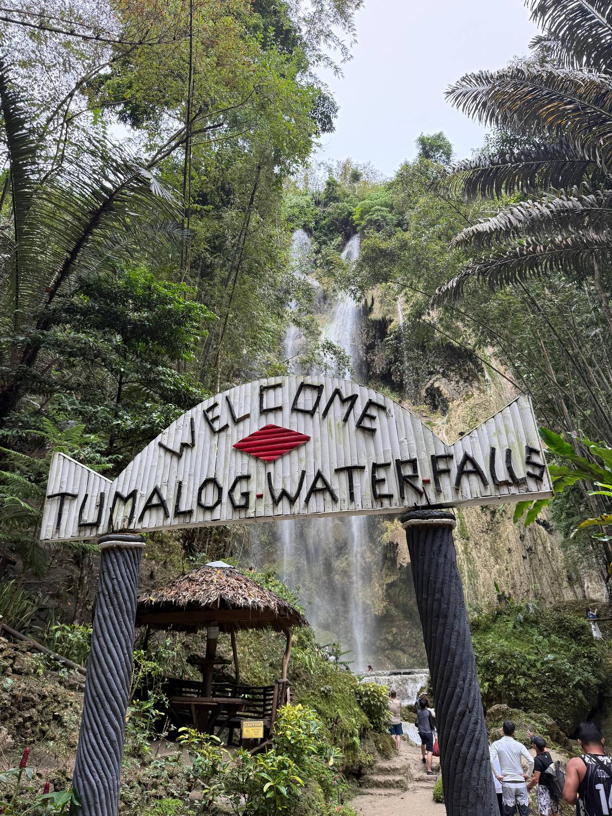 The welcome arch at Tumalog Falls