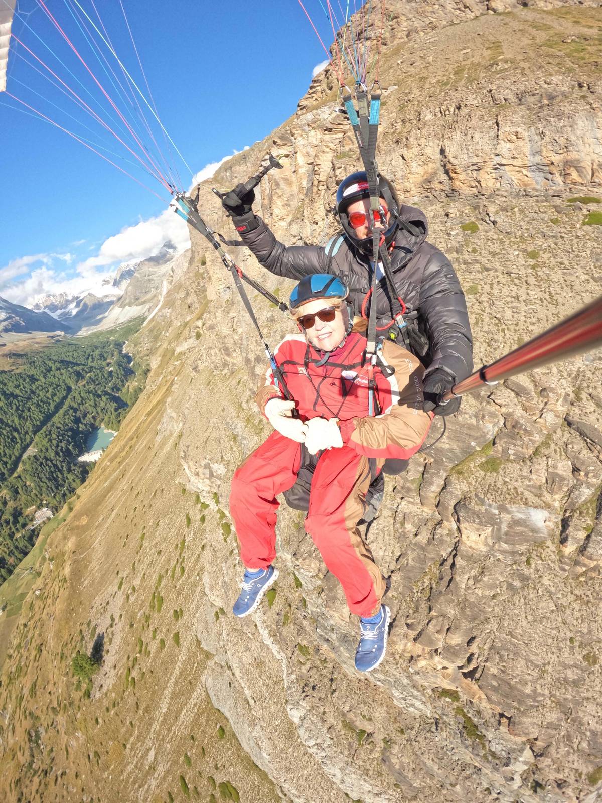 Zermatt: Tandem Paragliding Flight with Matterhorn Views