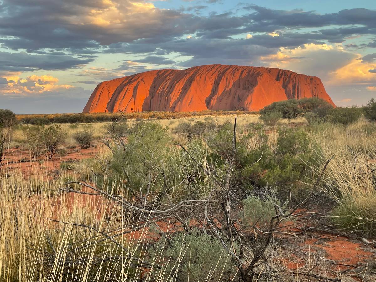 Uluru small-group sunset with sparkling wine