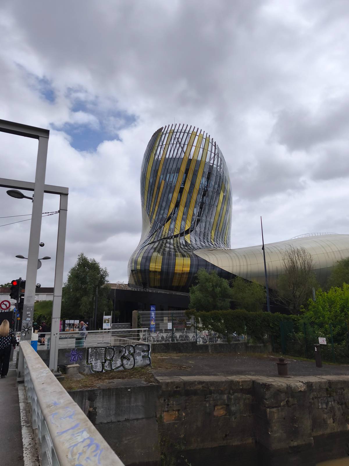 Bordeaux: Cité du Vin Entry Ticket and Wine Tasting