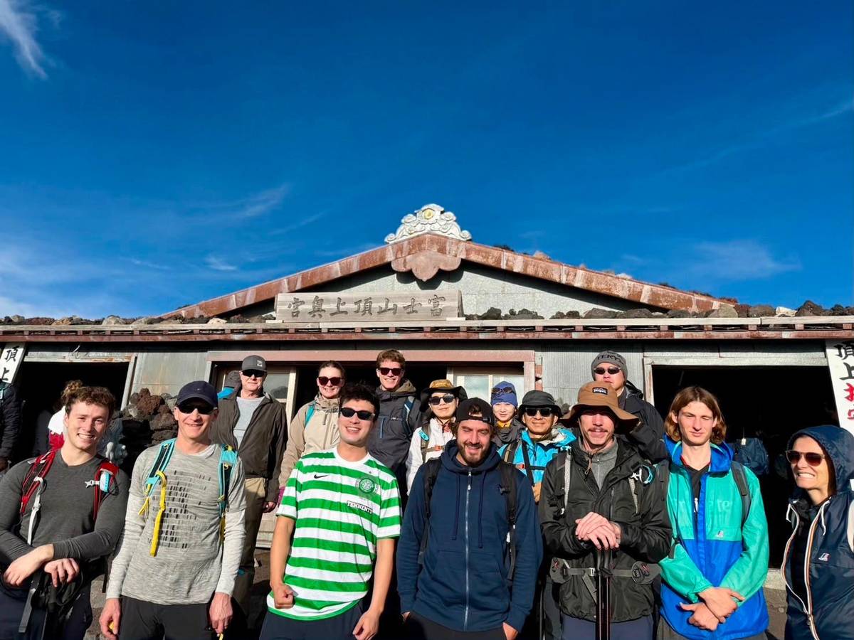 Tokyo 2-Day Mt. Fuji Climbing Tour Mountain Hut Stay & Onsen