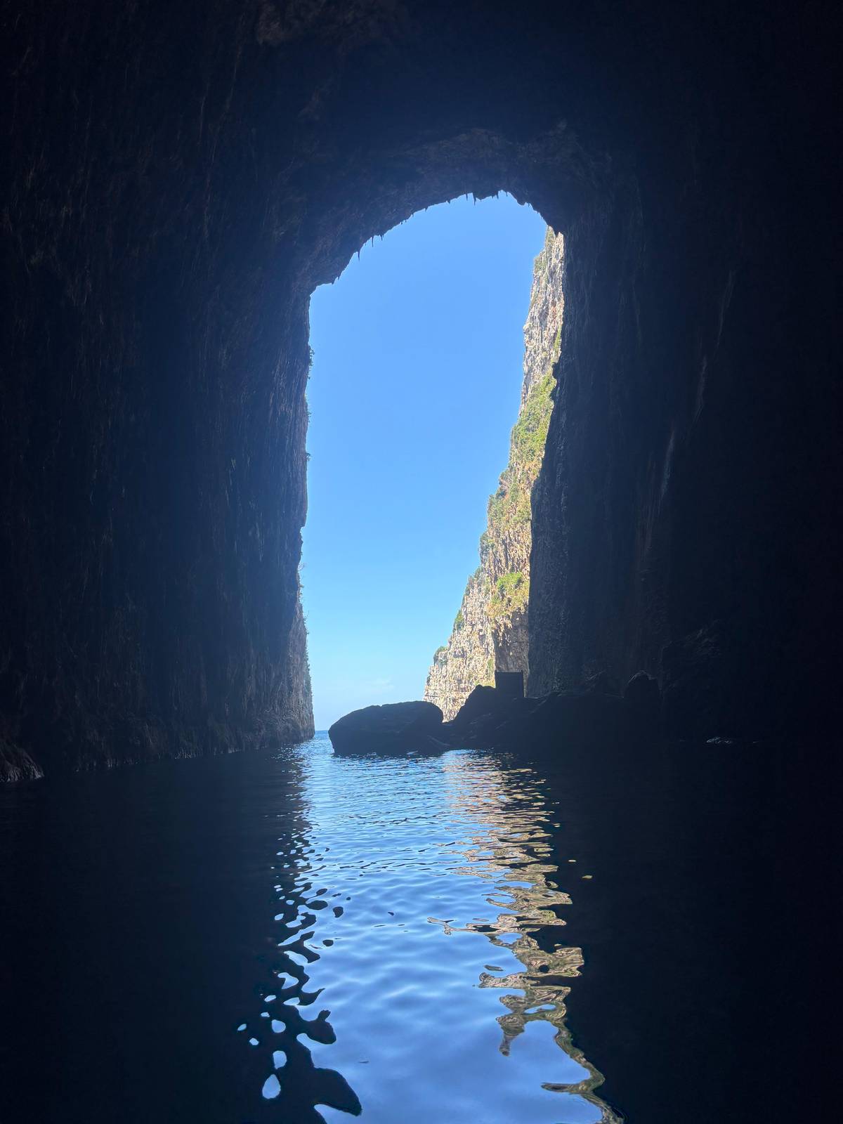 Vlorë: Haxhi Ali Cave and Karaburun speedboat tour with snorkeling
