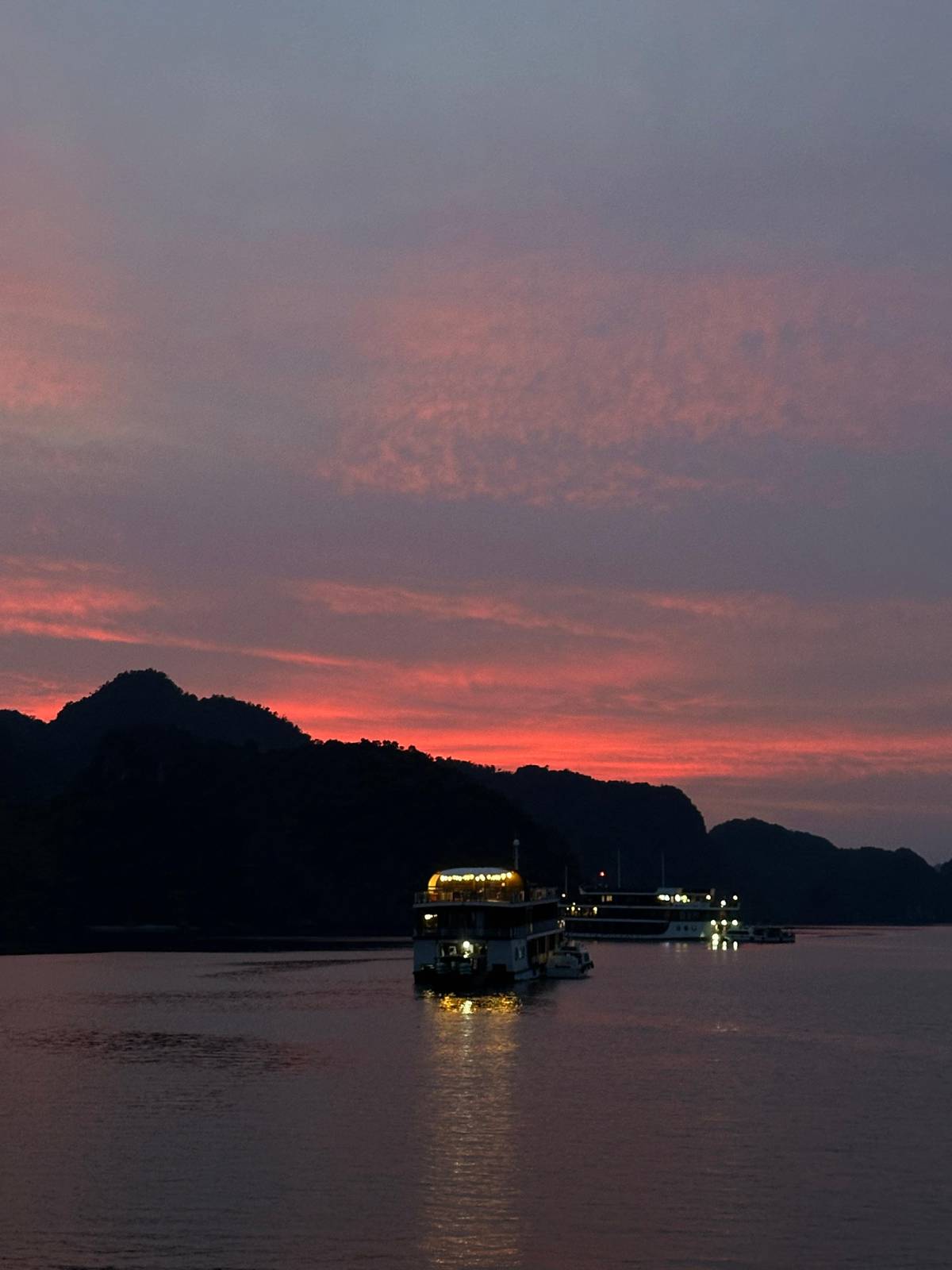 A red sky after sunset over the karsts
