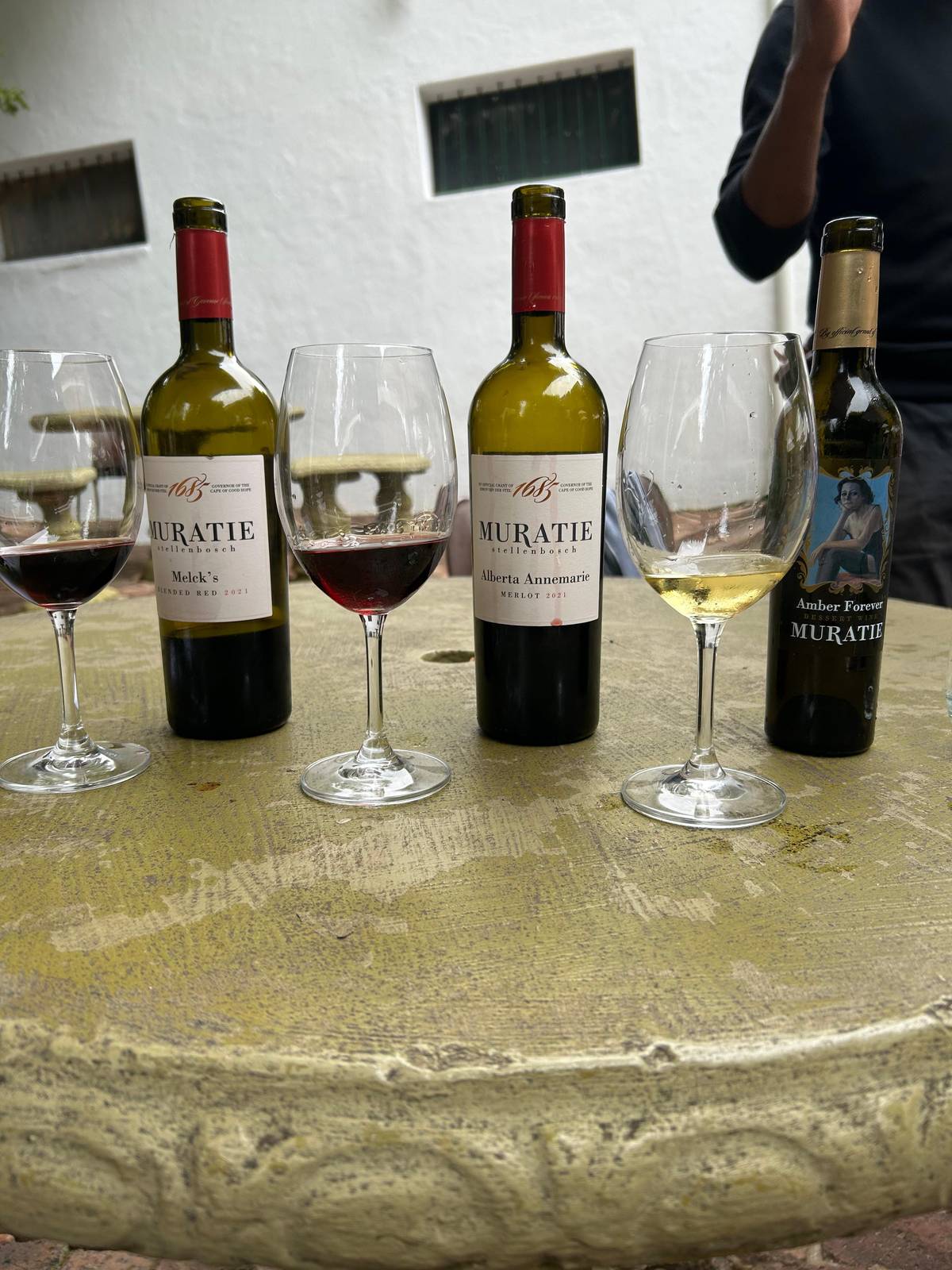 Cape Town: Full-Day Winelands Tour with Wine Tastings & Food